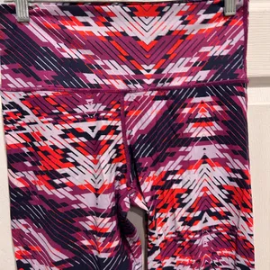 Aerie Chill Play Move High Waisted Geometric Chevron‎ Leggings Purple Red Large thumbnail 3