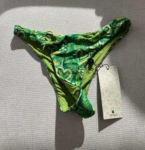 Black Bough Swim Thea Zooted Green Bikini Swim Set thumbnail 9
