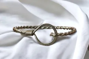 Silver Twisted Hook And Loop Bangle Bracelet thumbnail 1