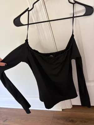 Long sleeve off the shoulder black top thumbnail 1