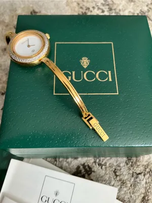 Gucci DRESSY Bangle Watch set with Interchangeable bezels❤️‍🔥❤️‍🔥❤️‍🔥 thumbnail 3