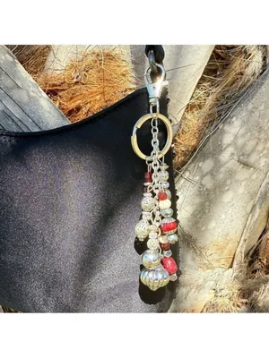 NEW One of a Kind Crimson Bloom Handmade Beaded Bag Charm Keychain (#28) thumbnail 3