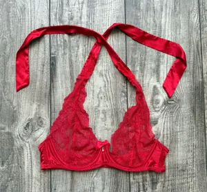 Victoria’s Secret Valentine’s Day lingerie bra thumbnail 1