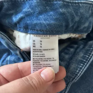 American Eagle Outfitters Curvy High Rise Shortie thumbnail 5