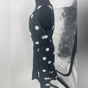 Talbots dress size 6 black‎ and white thumbnail 4