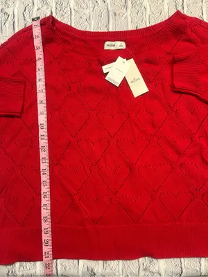 Hollister‎ Red Heart Eyelet Knit Scoop-Neck Sweater thumbnail 4