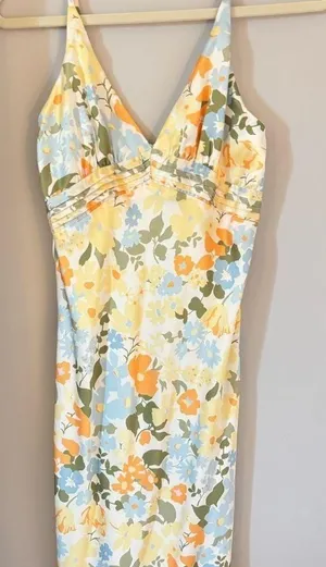 Elegant Princess Polly dress thumbnail 1