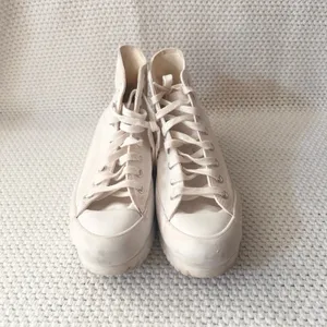 Converse Chuck Taylor White Lugged 2.0 A00871C Shoes Sneakers 10.5 W 8.5 M thumbnail 3