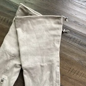 DKNY Over-the-Knee Boots Womens Sz 8 Grey Faux Suede Pointed Toe thumbnail 3