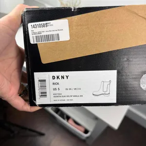 DKNY Cute New Womens Boots Size 5 thumbnail 8