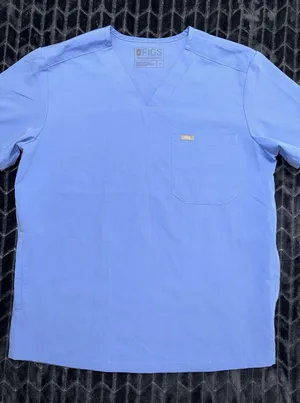 FIGS Women's Catarina V Neck Pocket Scrub Top Blue Short Sleeves Sz M thumbnail 1