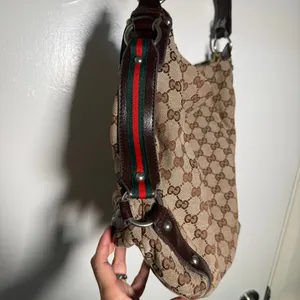 Gucci Brown GG Canvas Shoulder Bag-READ thumbnail 3