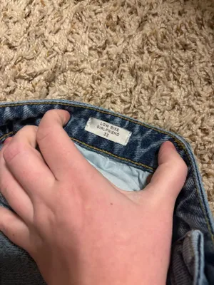 Pacsun Zoe Low Rise Girlfriend Jeans Medium Wash The perfect blue jean thumbnail 4