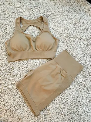 Boutique High Waisted Seamless Activewear Yoga Sportswear Workout Biker Shorts Set. thumbnail 2