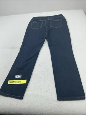 Woman’s w62 Signature Fit Straight Stretch Blue Denim Jeans size 6 short thumbnail 2