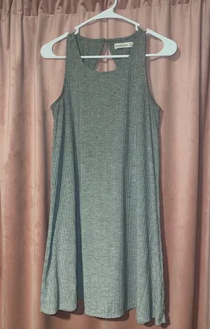 Abercrombie grey open back sleeveless dress thumbnail 1