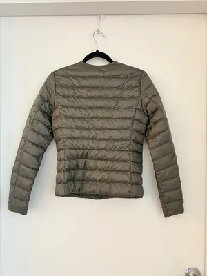Uniqlo Women's Ultra Light Down Compact Packable Puffer Jacket in Green Gray S thumbnail 8
