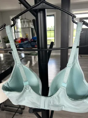 Victoria's Secret Bra thumbnail 2