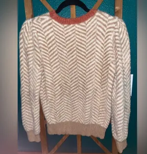 Hem & Thread Tan and Cream Crew Neck Sweater thumbnail 2