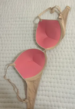 Victoria's Secret Bra thumbnail 4