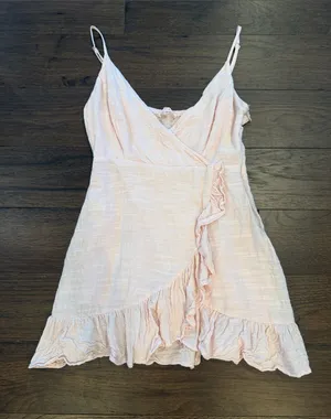 PacSun Lottie Moss Pastel Pink Ruffle Wrap Mini Dress - Size XS - C33-083 thumbnail 1