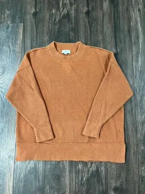 sweater thumbnail 1