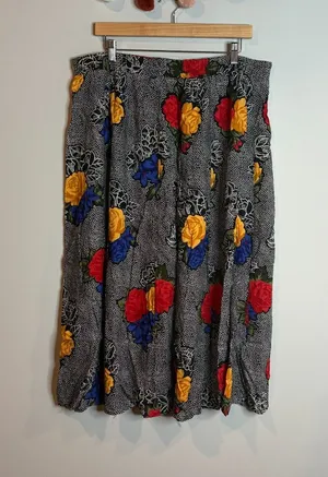 American Vintage Vtg polkadot floral patterned midi skirt thumbnail 1