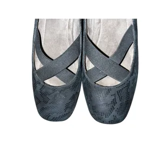 Michelle D Shoes Womens 8 Used Black Snake Skin Texture Wedge thumbnail 5