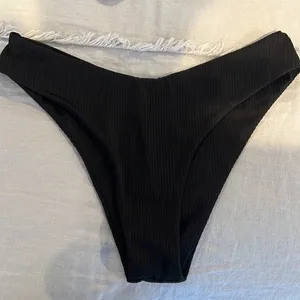 Zaful Black Ribbed One Shoulder Bikini thumbnail 4