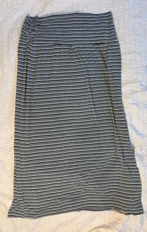 GNW Grey Black Striped Maxi Skirt XL Stretchy Knit Fold Over Waist Long Skirt thumbnail 1