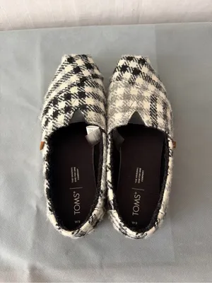 TOMS Women’s Size W9 Black White Plaid Houndstooth Slip On Shoes( B171) thumbnail 6