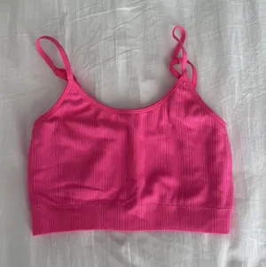 VS PINK cropped tank thumbnail 1