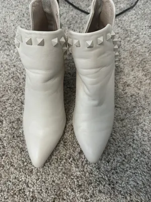 Steve Madden Gloria Bone Stud Booties thumbnail 3