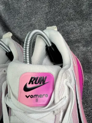 Nike Air Zoom Vomero 18 Summit White Elemental Pink Women Size 9 Running Shoes HM6804-105 thumbnail 3