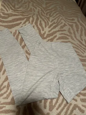 Lululemon leggings thumbnail 2