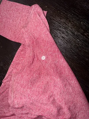 Lululemon Long Sleeve thumbnail 2