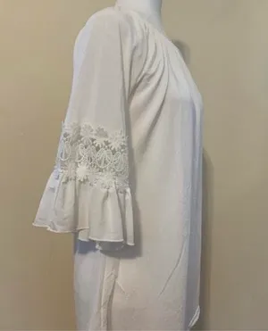 NWT Ruffle Sleeve Tunic In White Size M thumbnail 2