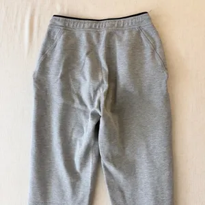 Tna Aritzia Jogger Sweatpants Womens XXS Grey Ankle Zip Drawstring Athletic thumbnail 7
