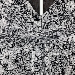 Chaus XL Womens Black White Abstract Swirl Mesh V-Neck Knot Front Blouse Top thumbnail 4
