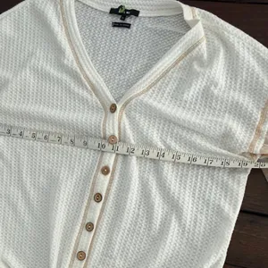 Miss Me Boho Waffle Knit Lace Bell Sleeve Tie Front Blouse Cream Size Large thumbnail 9