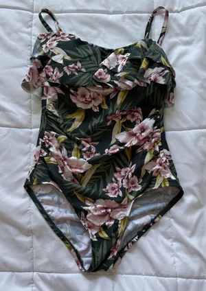 Kona Sol Swimsuit One Piece Womens Small Green Floral‎ Tropical Beach Summer thumbnail 1