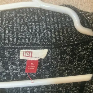 FINAL MARKDOWN LEI shimmery Knit Sweater large thumbnail 2