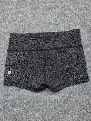 lululemon athletica Quick Pace Short (2.5") thumbnail 3