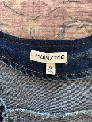 Main Strip Boutique Denim Puff Sleeve Tie Front Top thumbnail 2