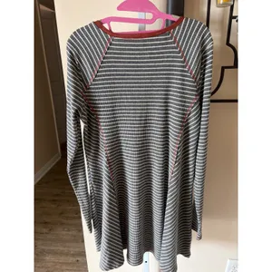 Hem & Thread Womens Small Gray Striped Ribbed Knit Tunic Top Long Sleeve Swing thumbnail 5