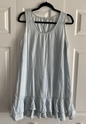 Ella Moss Cassia Ruffle Shift Dress Womens Size M Blue Denim Look Cotton Lyocell thumbnail 1