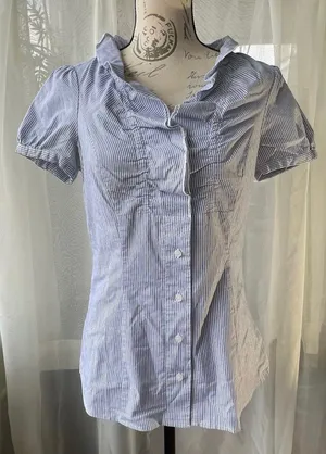 The Limited women’s shirt small thumbnail 1