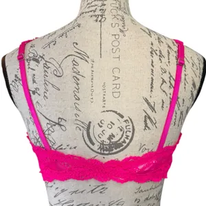 Victoria’s Secret Hot Pink Lace Bralette Size Medium thumbnail 2