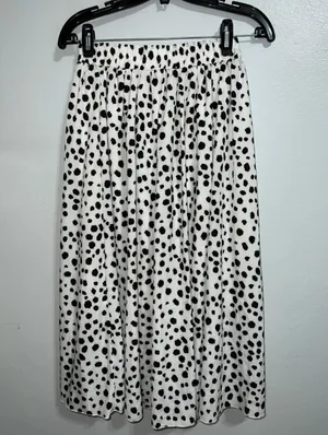 Dalmatian Polka Dot Pleated Midi Skirt – Size XS – Bohemian Style: Summer. thumbnail 6