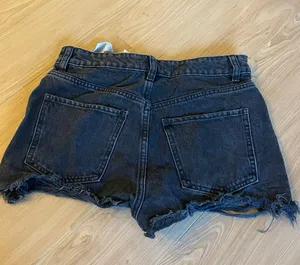 Zara Shorts thumbnail 3